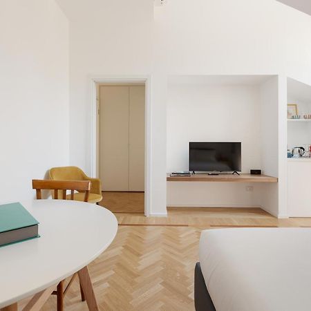 Spiga 46 Suites By Brera Apartments Milan Exterior photo