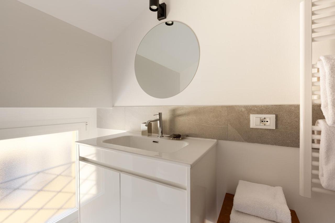 Spiga 46 Suites By Brera Apartments Milan Exterior photo